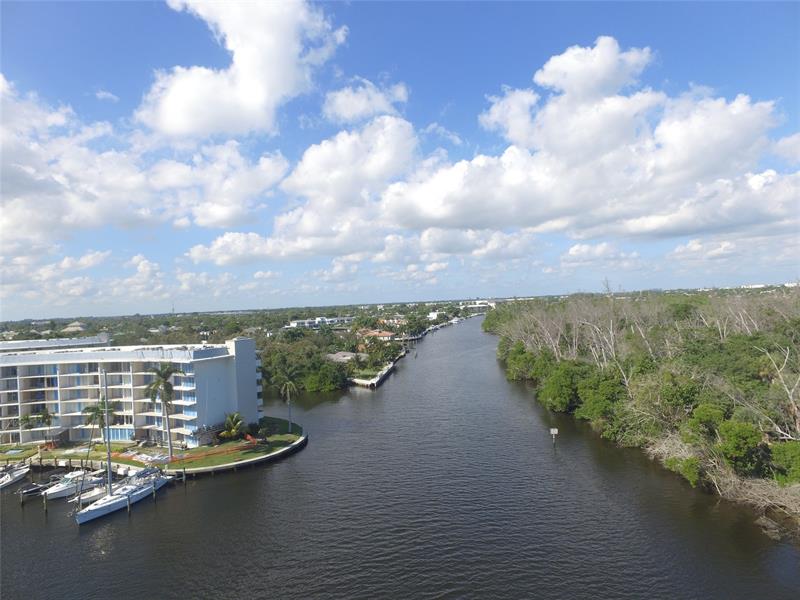 Image 12 of 55 For 1537 Hillsboro Blvd 745