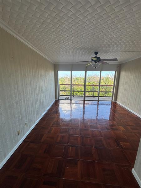 Image 23 of 55 For 1537 Hillsboro Blvd 745