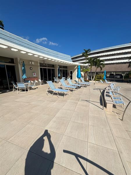 Image 28 of 55 For 1537 Hillsboro Blvd 745