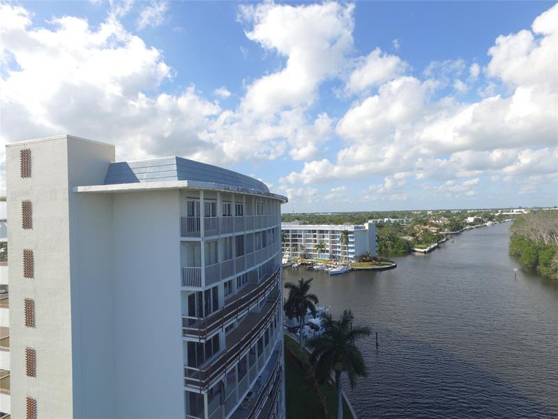 Image 30 of 55 For 1537 Hillsboro Blvd 745