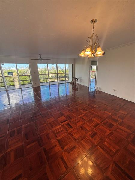 Image 35 of 55 For 1537 Hillsboro Blvd 745