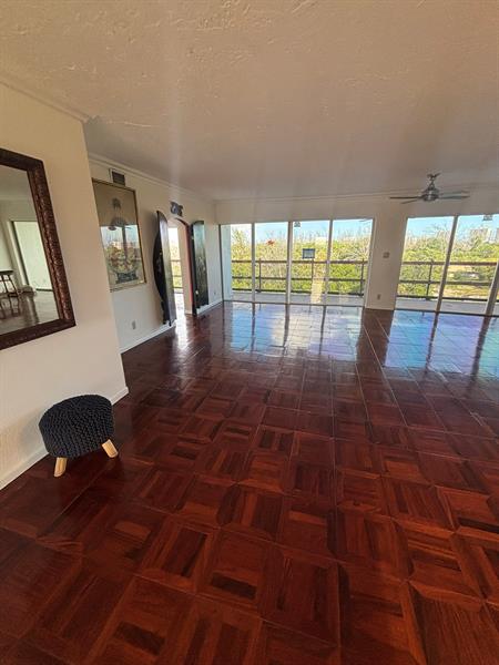 Image 37 of 55 For 1537 Hillsboro Blvd 745