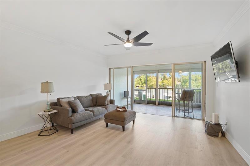Image 11 of 29 For 1301 Hillsboro Blvd  104