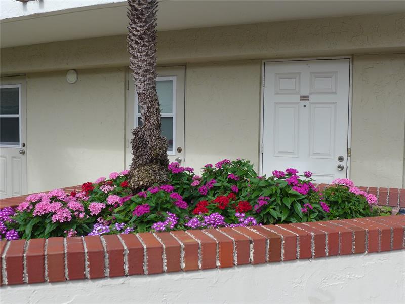 Image 26 of 29 For 1301 Hillsboro Blvd  104