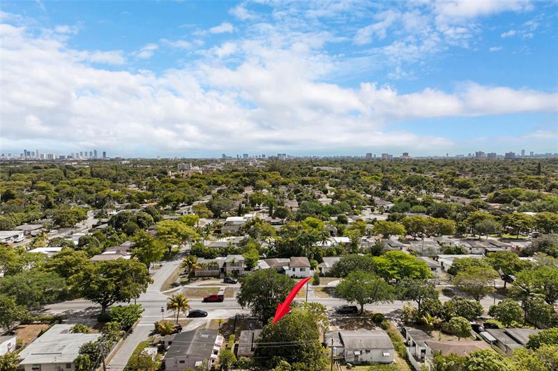 Image 26 of 33 For 12260 Miami Avenue