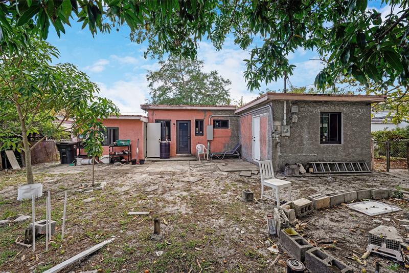 Image 31 of 33 For 12260 Miami Avenue