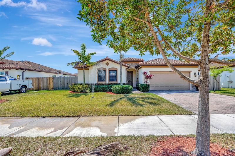 Image 3 of 57 For 2574 2nd St  
