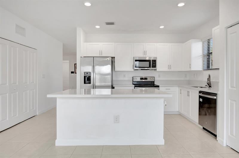 Image 9 of 57 For 2574 2nd St  