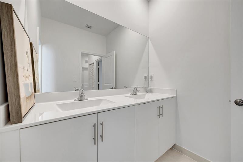 Image 27 of 48 For 12738 212th St
