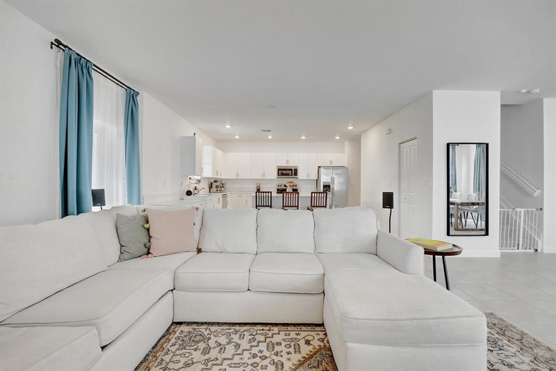 Image 7 of 48 For 12738 212th St