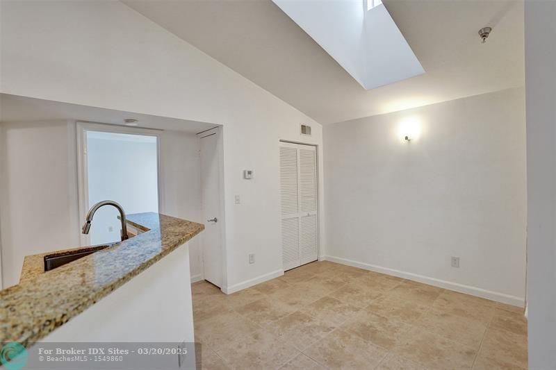 Image 11 of 44 For 1050 Crystal Way  N