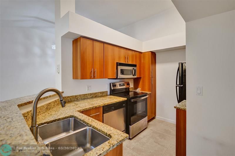 Image 18 of 44 For 1050 Crystal Way  N