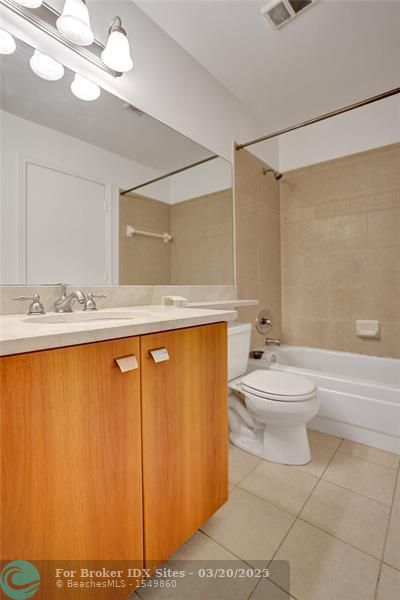 Image 31 of 44 For 1050 Crystal Way  N