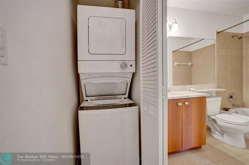 Image 33 of 44 For 1050 Crystal Way  N