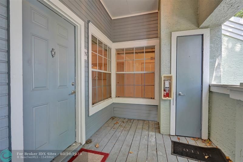 Image 34 of 44 For 1050 Crystal Way  N