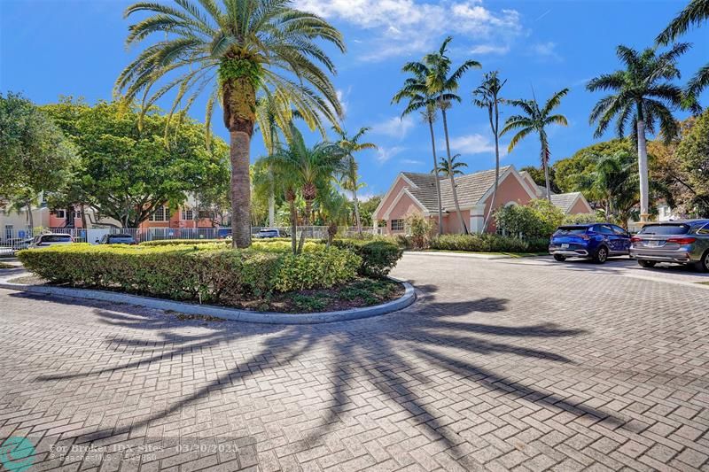 Image 36 of 44 For 1050 Crystal Way  N