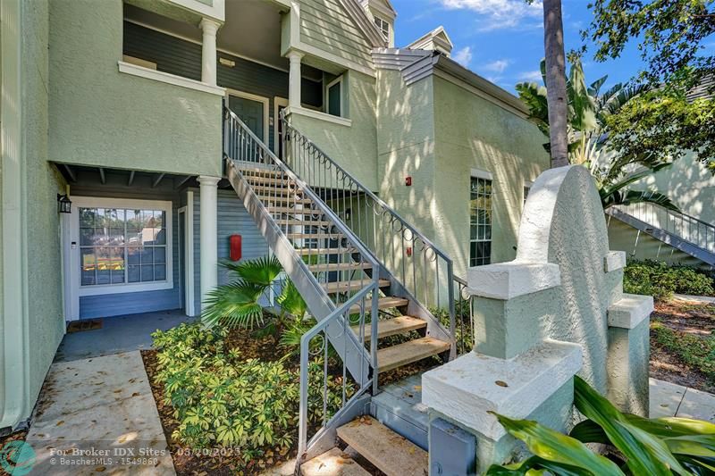 Image 4 of 44 For 1050 Crystal Way  N