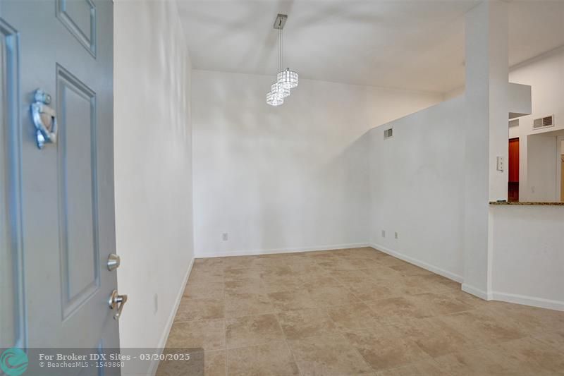 Image 7 of 44 For 1050 Crystal Way  N