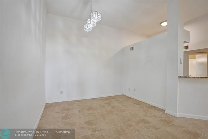 Image 8 of 44 For 1050 Crystal Way  N