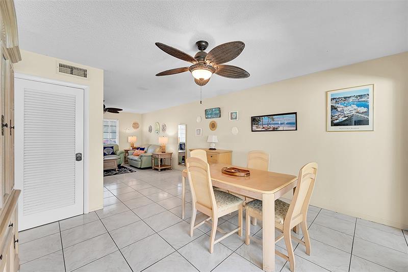 Image 11 of 47 For 5400 Ocean Blvd  20
