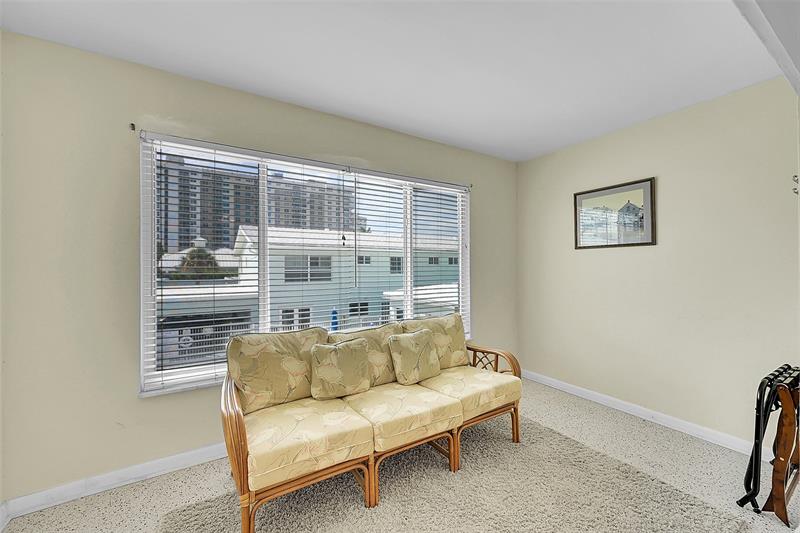 Image 22 of 47 For 5400 Ocean Blvd  20