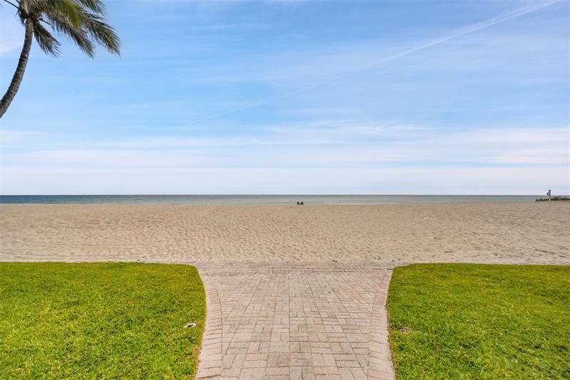 Image 39 of 47 For 5400 Ocean Blvd  20