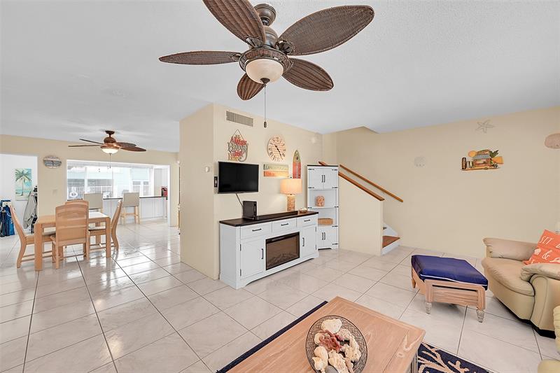 Image 8 of 47 For 5400 Ocean Blvd  20