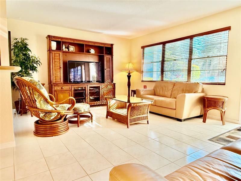 Image 10 of 38 For 42 Tilford C  42