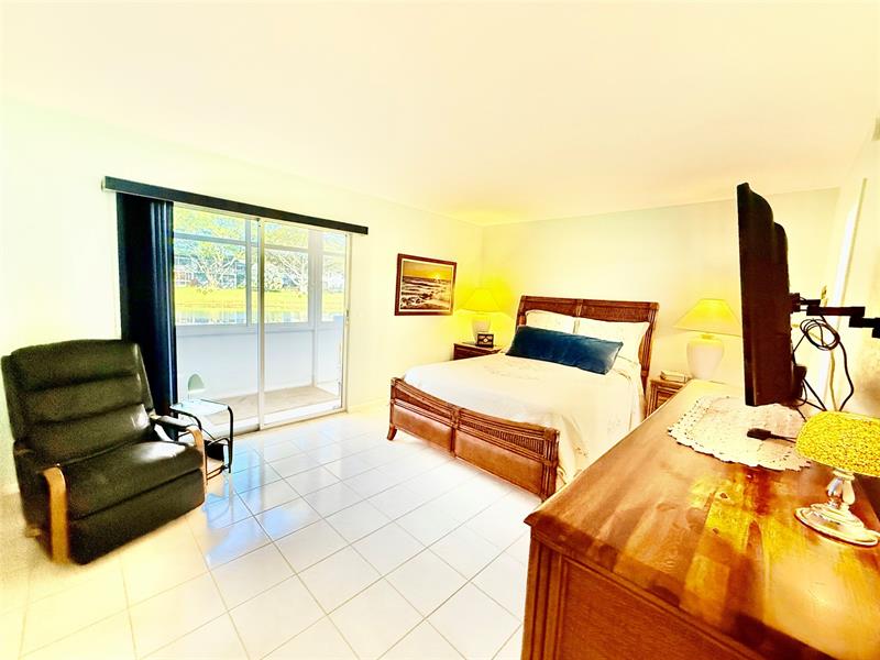 Image 20 of 38 For 42 Tilford C  42