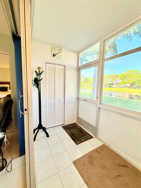 Image 28 of 38 For 42 Tilford C  42