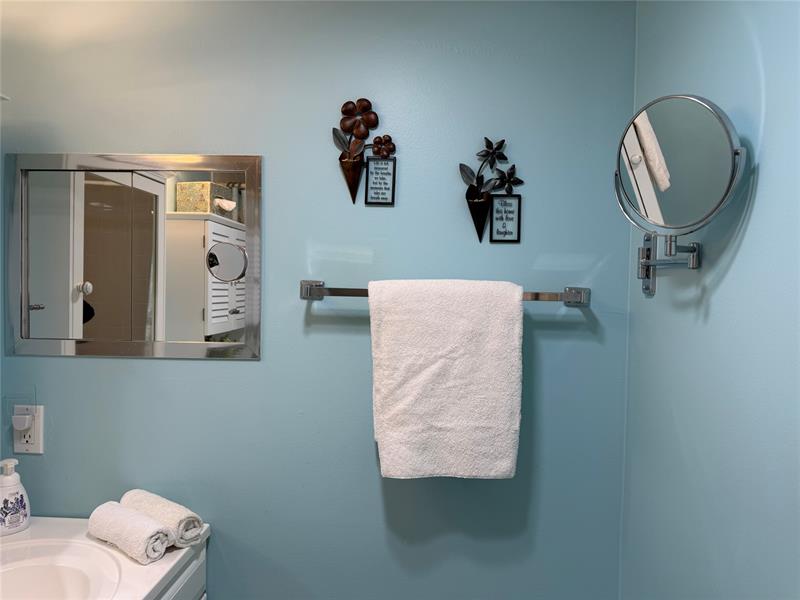 Image 31 of 38 For 42 Tilford C  42