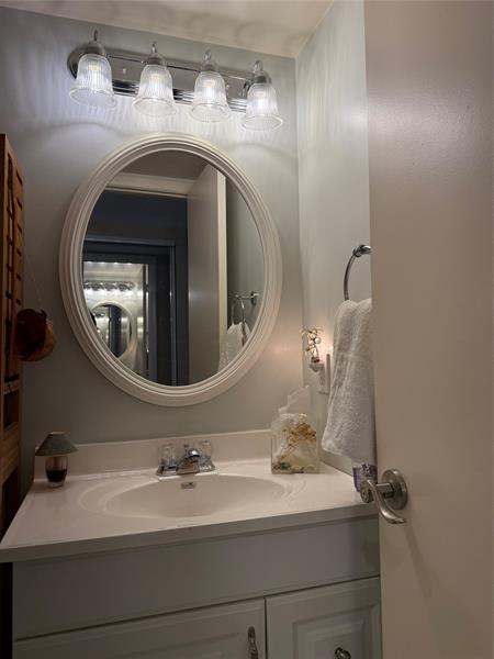 Image 33 of 38 For 42 Tilford C  42