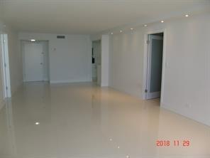 Image 5 of 18 For 6039 Collins Ave  1227