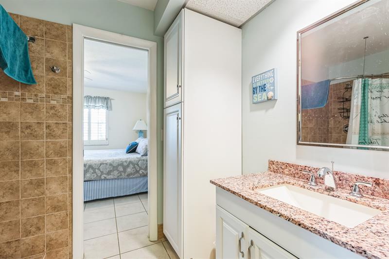 Image 20 of 31 For 1153 Dolphin Drive