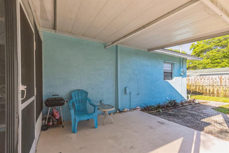 Image 24 of 31 For 1153 Dolphin Drive