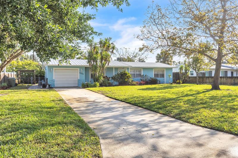 Image 3 of 31 For 1153 Dolphin Drive