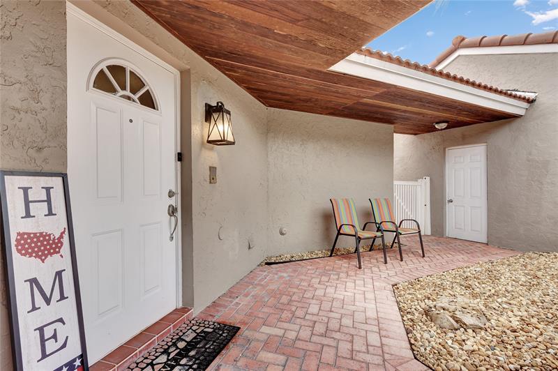 Image 4 of 55 For 1515 Garden Rd