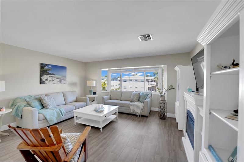Image 16 of 63 For 3216 12th St  22