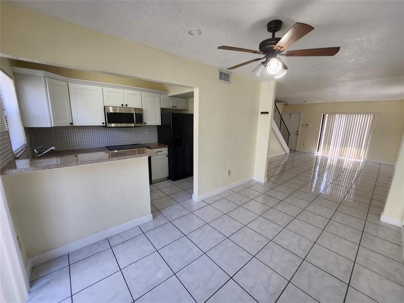 Image 10 of 20 For 2400 52nd Ave  2400