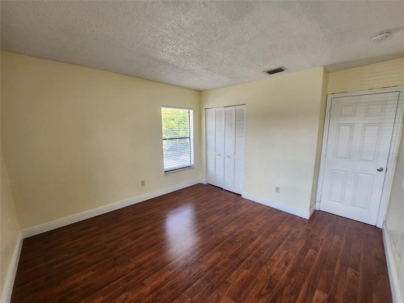 Image 16 of 20 For 2400 52nd Ave  2400