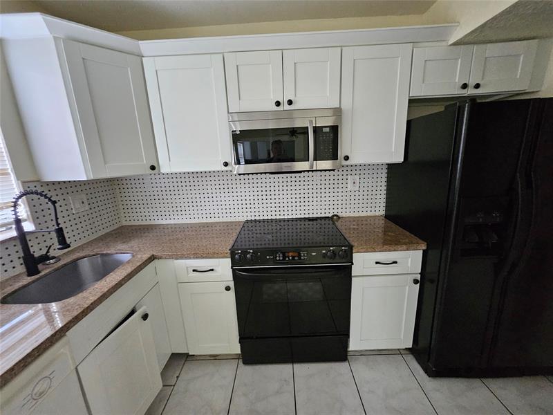 Image 9 of 20 For 2400 52nd Ave  2400