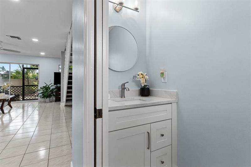 Image 10 of 23 For 10821 Cypress Glen Dr  10821