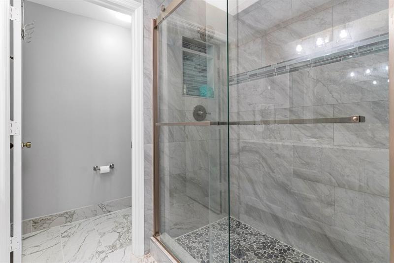 Image 16 of 23 For 10821 Cypress Glen Dr  10821