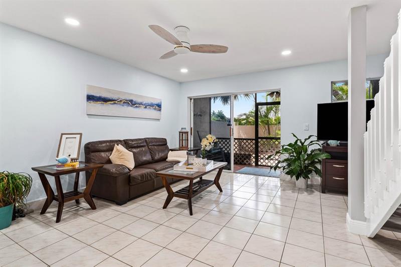 Image 5 of 23 For 10821 Cypress Glen Dr  10821