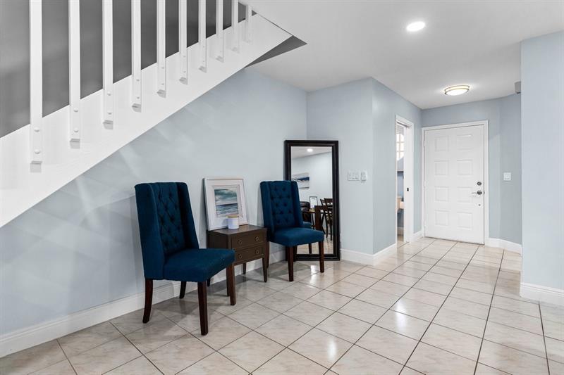 Image 8 of 23 For 10821 Cypress Glen Dr  10821