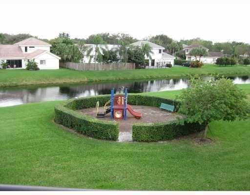 Image 33 of 35 For 10121 Sunrise Blvd  302