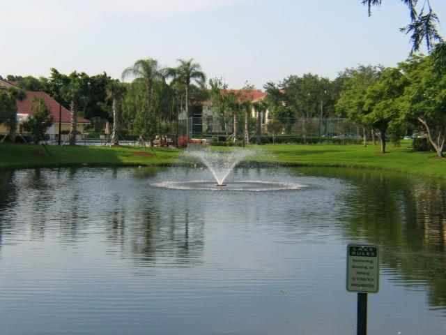 Image 5 of 35 For 10121 Sunrise Blvd  302