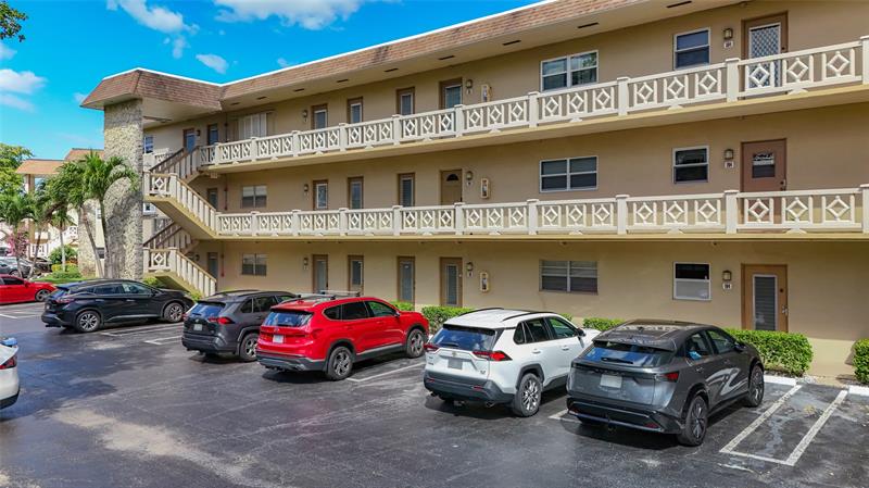 Image 10 of 59 For 5001 34th St  201