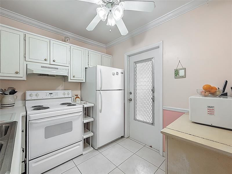 Image 17 of 59 For 5001 34th St  201