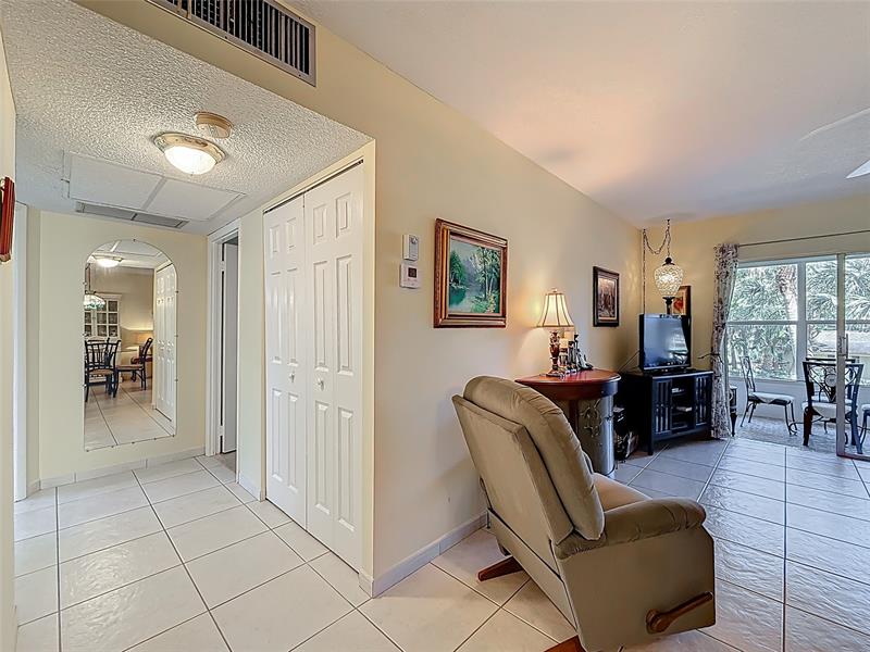 Image 23 of 59 For 5001 34th St  201